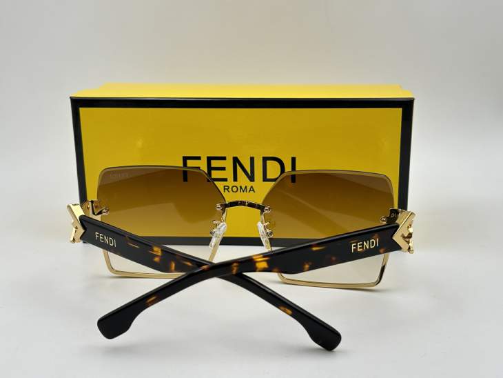 Picture of Fendi Sunglasses _SKUfw80879684fw